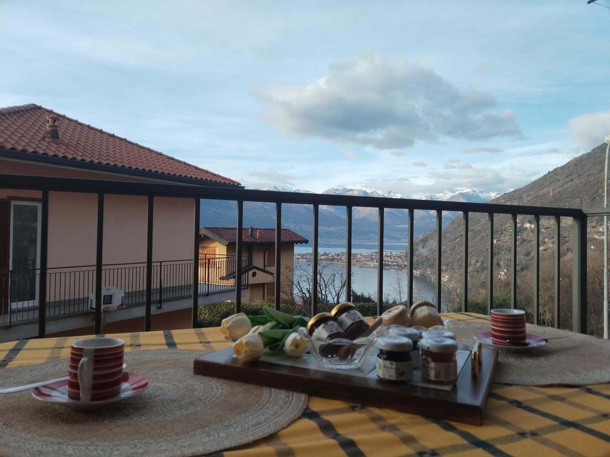 Little Country House Bellano Esterno foto