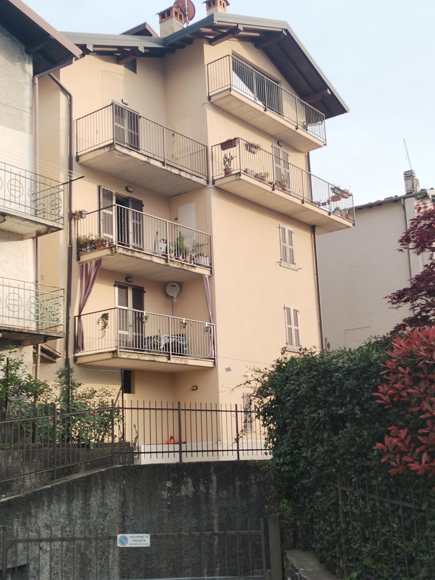 Little Country House Bellano Esterno foto