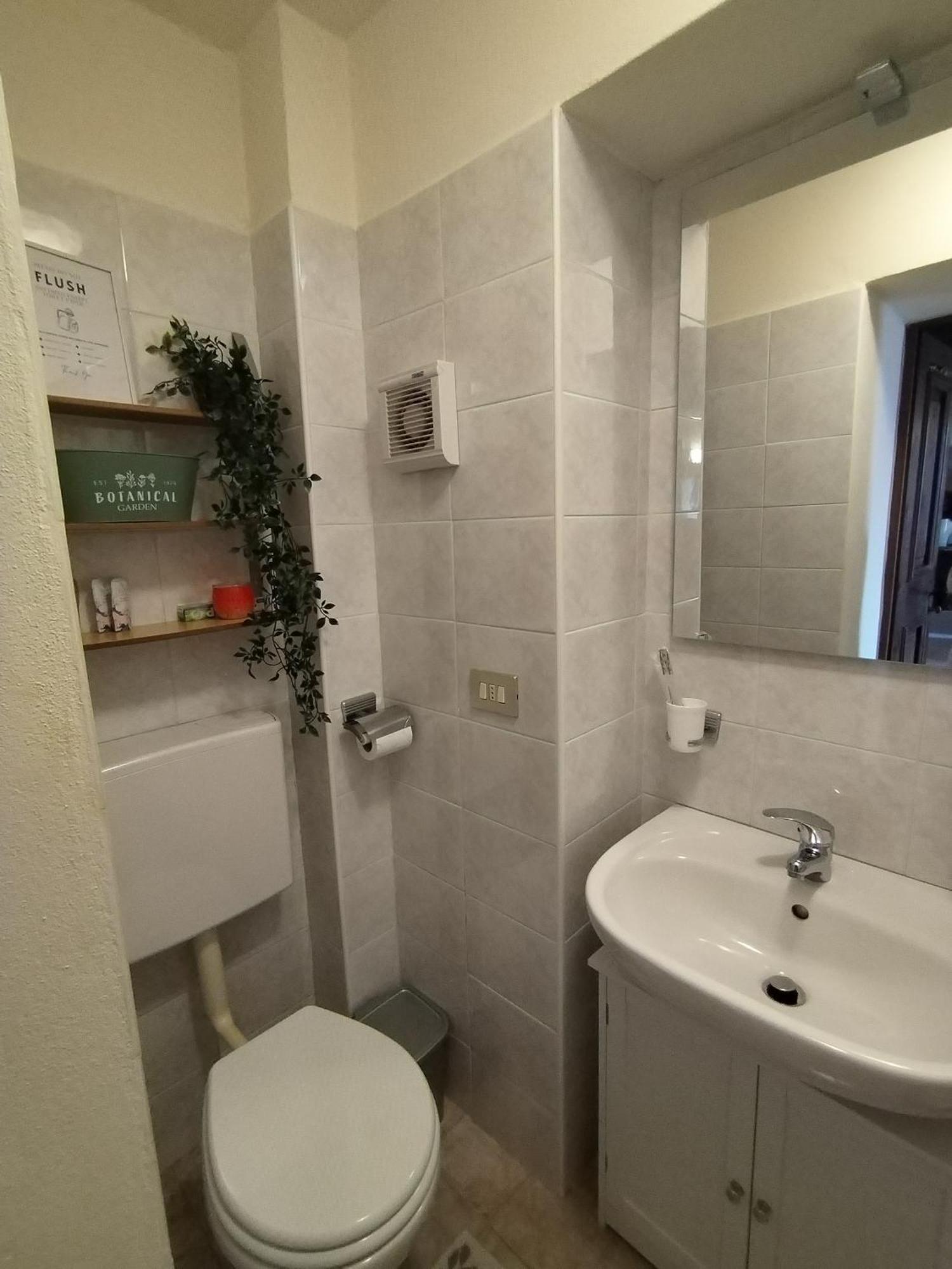 Little Country House Bellano Esterno foto